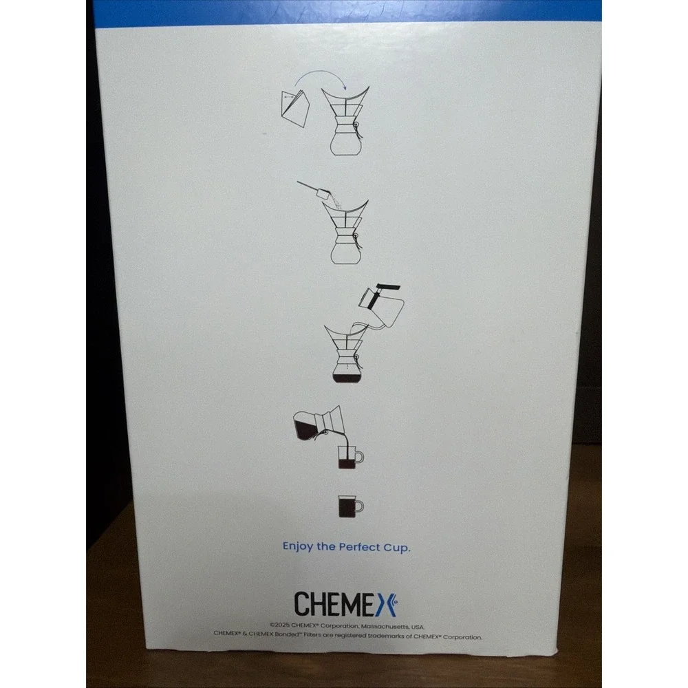 Chemex Classic 6-Cup Pour-Over Glass Coffeemaker - Open Box